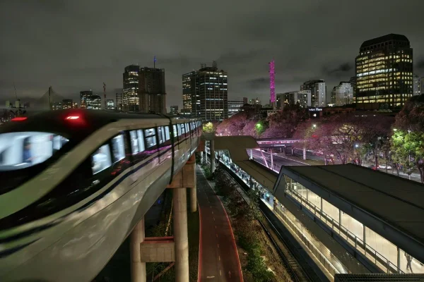Imagem mostra monotrilho - Metrópoles