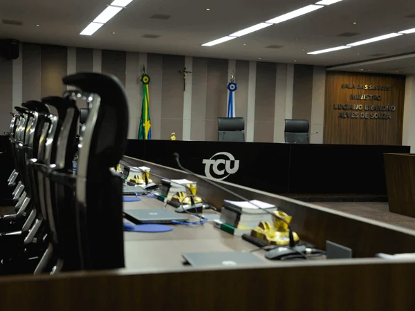 TCU pagou R$ 193 mil a viagens de ministros na pandemia