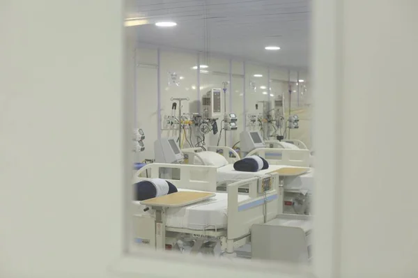 Entrega do hospital de campanha no autódromo de Brasília