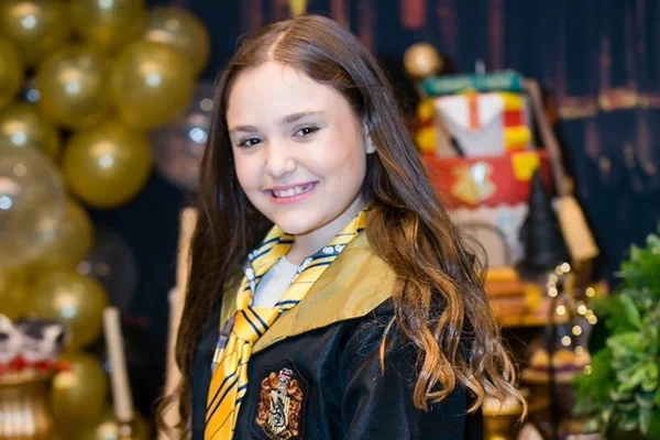 Influencer Isabela John lista passatempos para brincar em família