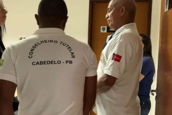 Imagem colorida de conselheiro tutelar - Metrópoles