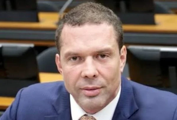 Advogado da ex-deputada Carla Zambelli, Fabio Pagnozzi declarou patrimônio de R$ 5,68 milhões ao TSE