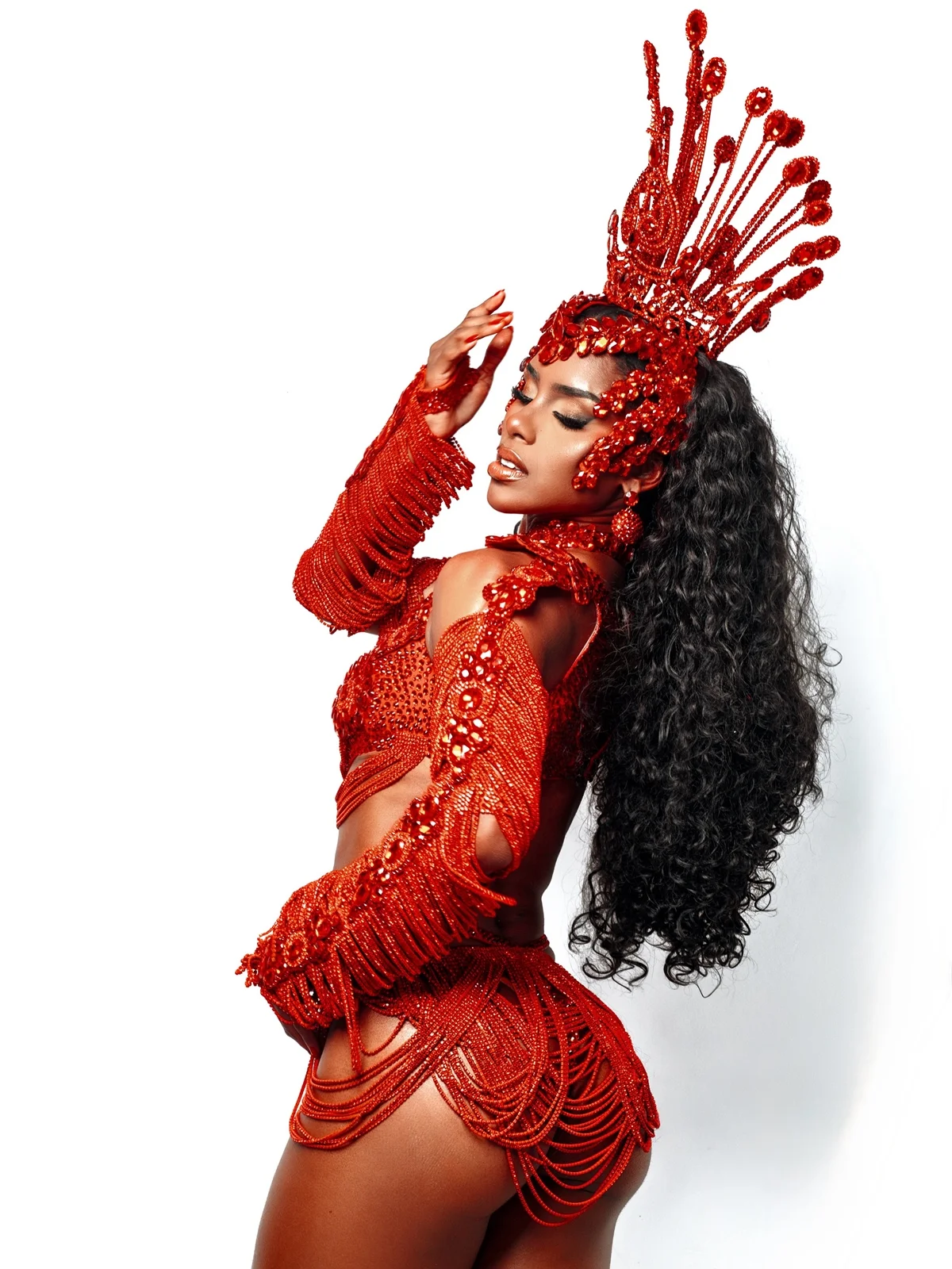Bellinha Delfim assume posto como Rainha de Bateria da Viradouro para o Carnaval 2027 Bellinha Delfim assume posto como Rainha de Bateria da Viradouro para o Carnaval 2027