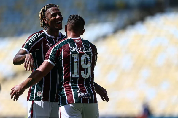 Abel Hernández e Bobadilla