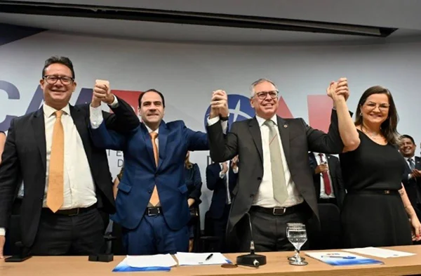 Paulo Maurício, o Poli, toma posse como presidente da OAB-DF