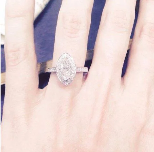 Mulher leiloa aliança no eBay após ex-noivo se assumir gay - imagem 2 Mulher leiloa aliança no eBay após ex-noivo se assumir gay - imagem 2
