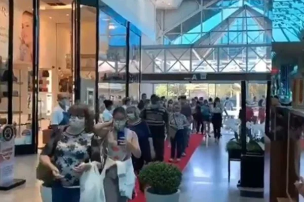 Reabertura de shopping em Blumenau