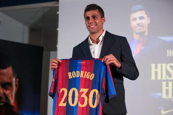 Rodri foi anunciado oficialmente pelo Barcelona