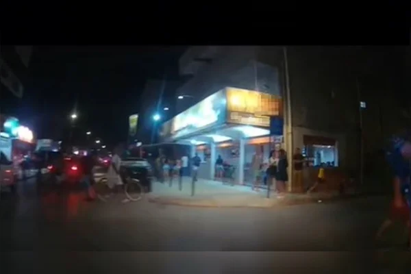 Motorista de app e cliente flagram crianças em tiroteio no DF