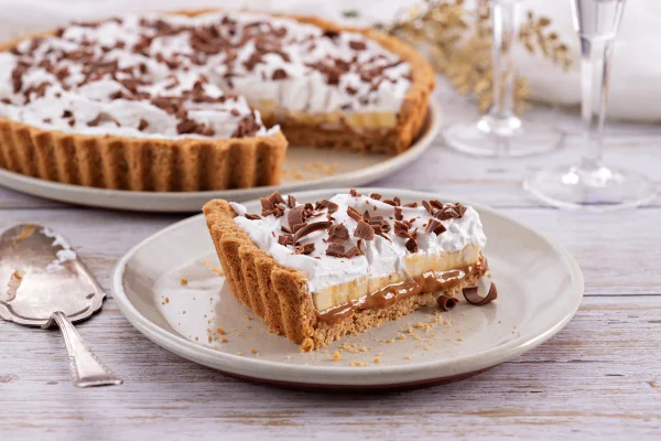 Quer comer algo diferente no feriado? Aposte em torta banoffee caseira