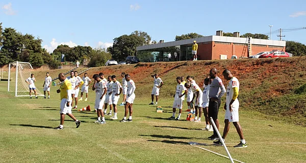 Após adeus à Série D, Jacaré volta aos trabalhos para a Copa Verde