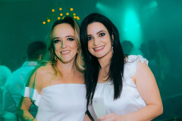 Larissa Moraes e Livia Souza Larissa Moraes e Livia Souza
