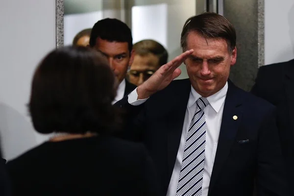 Bolsonaro sobre nome para CGU: "Quem está dando certo pode continuar"