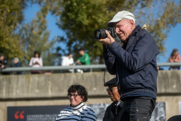 Imagem colorida do Sebastião Salgado, considerado um dos maiores fotógrafos do mundo - Metrópoles
