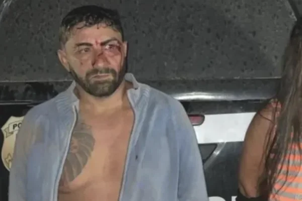 Quem é homem arrancado de viatura e linchado após matar criança