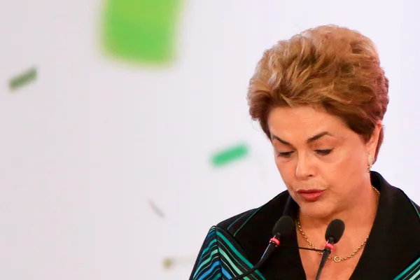 Discordâncias no PT atrasam Carta aos Brasileiros