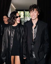 Bruna Marquezine e Shawn Mendes no desfile da Gucci Bruna Marquezine e Shawn Mendes no desfile da Gucci