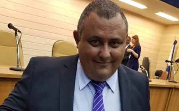 Repercussão negativa faz deputado recuar de PL dos “microabortivos”