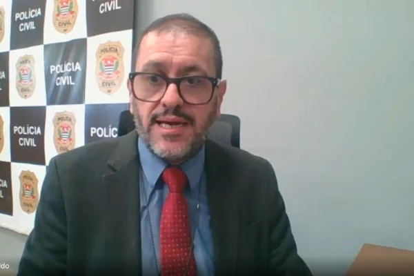 O delegado Júlio César Geraldo, do 63º DP, responsável pela investigação de estupro coletivo - Metrópoles