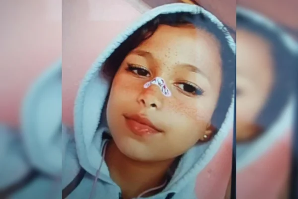 Emilly Eduarda de Almeida Santos morreu eletrocutada ao tentar pegar uma maçã debaixo da geladeira