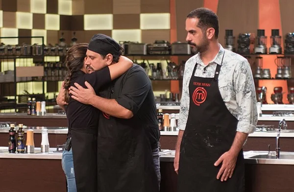 MasterChef Brasil: Evandro e Victor Hugo surpreendem e são eliminados