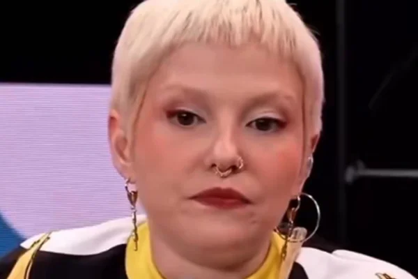 Apresentadora desabafa sobre recaída da depressão: “Doença maldita”