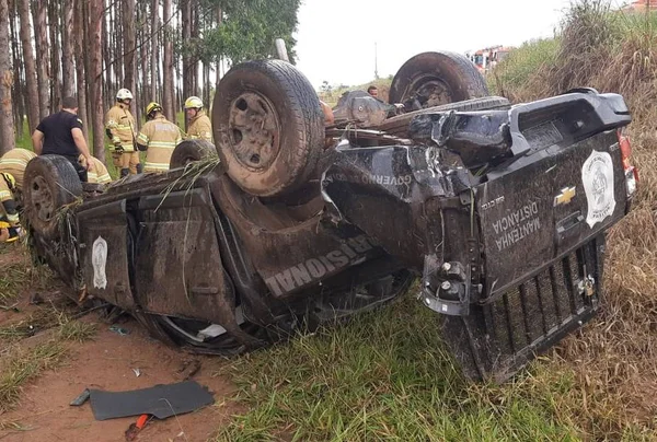 Acidente na BR-020 deixa 4 agentes do sistema prisional de GO feridos
