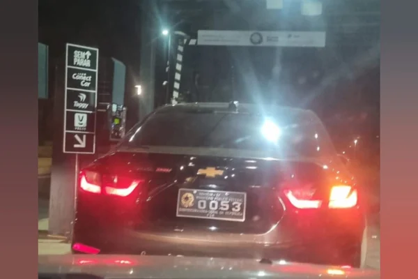 Subprocuradora usa carro oficial para ir a shopping em Brasília