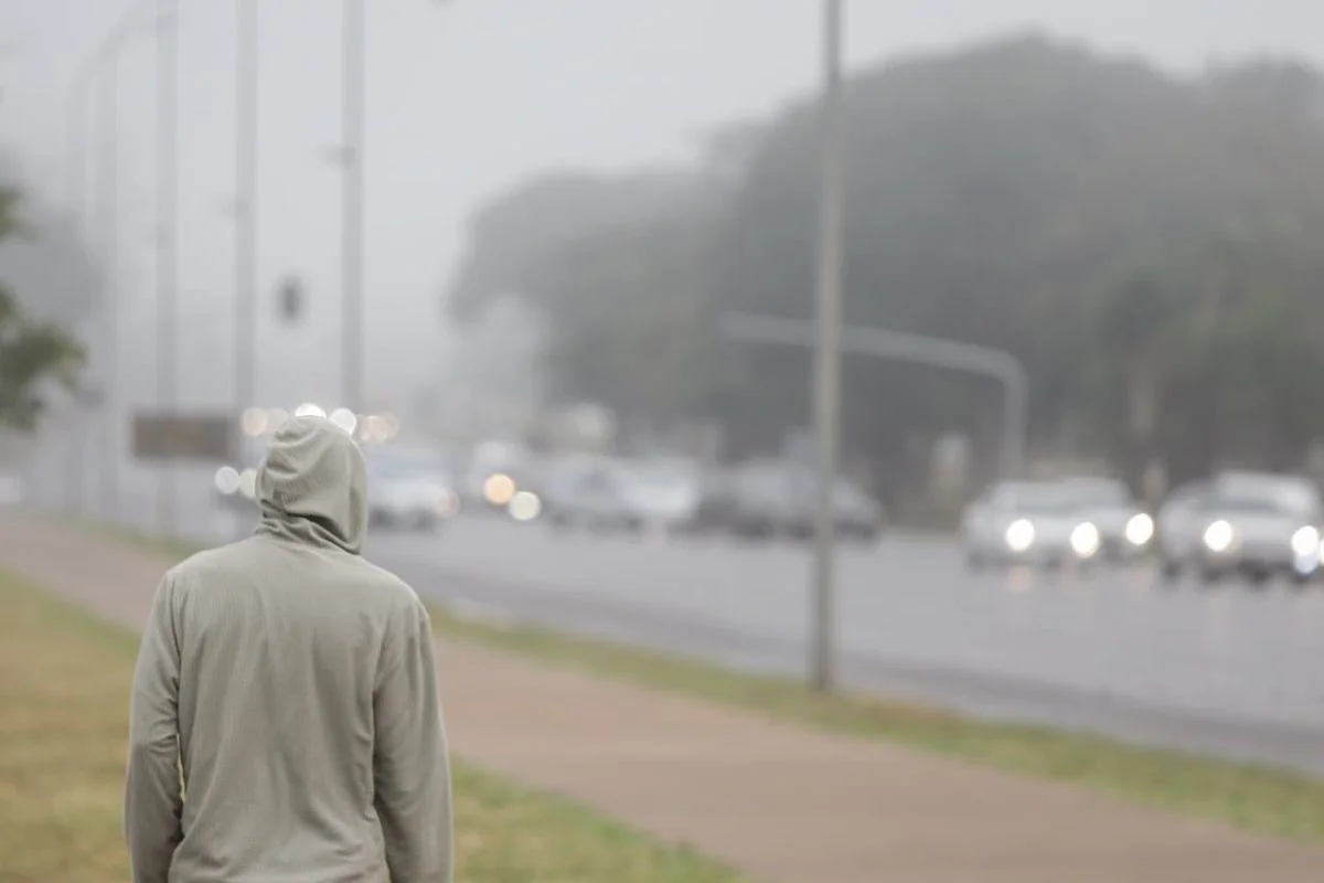 O céu de Brasília amanheceu tomado por uma forte neblina O céu de Brasília amanheceu tomado por uma forte neblina