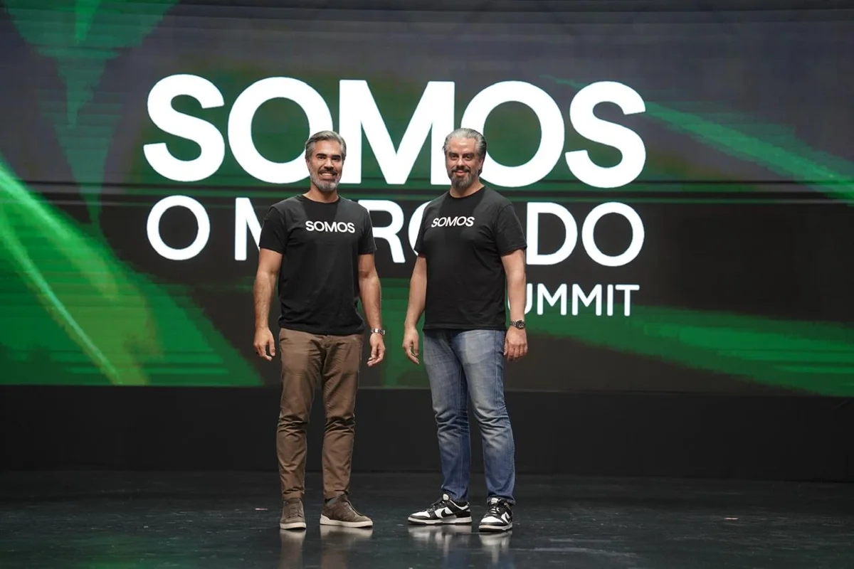 Corretores Leonardo Vasconcelos e Marcelo Araújo Corretores Leonardo Vasconcelos e Marcelo Araújo