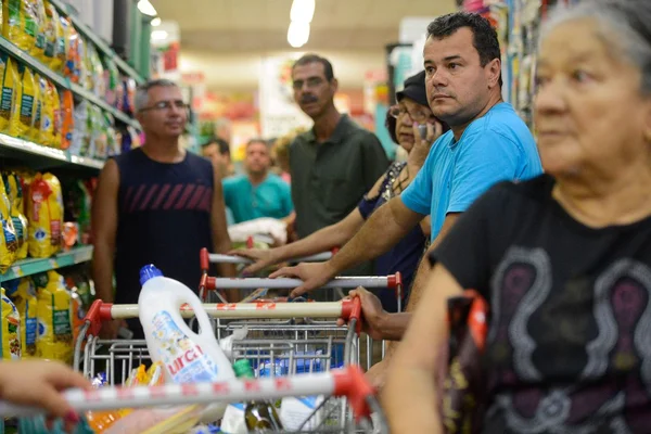 Bolsa família: fim da isenção na cesta básica gera R$ 24 extras