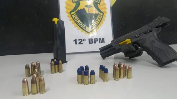 Homem é preso com pistola e munições após fugir de abordagem no PR
