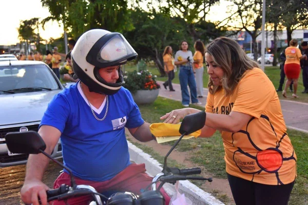 imagem colorida blitz educativa contra abuso sexual Aparecida (GO)