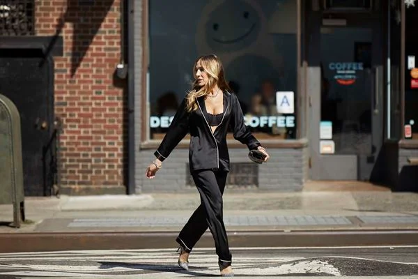 Sarah Jessica Parker estrela campanha de lingerie da Intimissimi