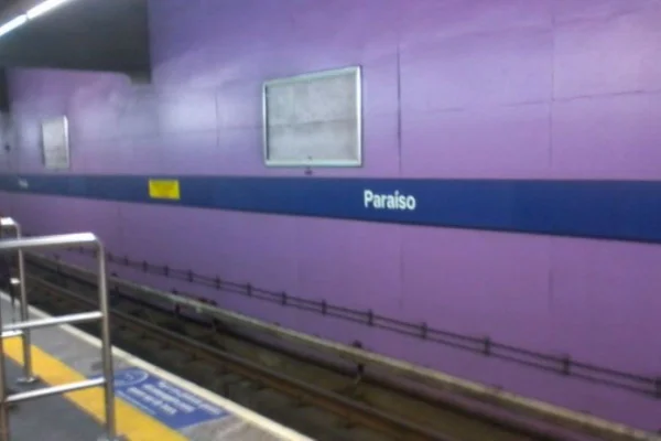 Imagem da estação Paraíso