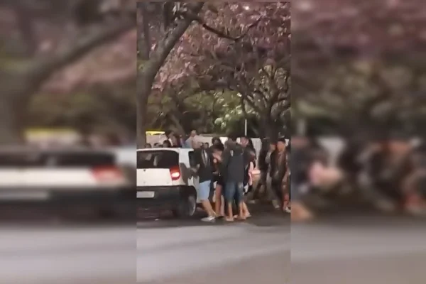 Homem é preso após esfaquear 2 pessoas durante evento em Santa Maria