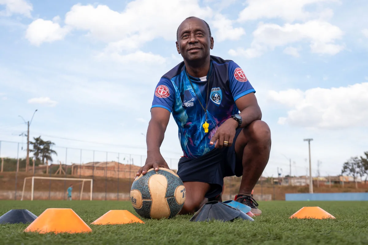 Sérgio Gonçalves lembrou, com orgulho, o início da trajetória do atacante Sérgio Gonçalves lembrou, com orgulho, o início da trajetória do atacante