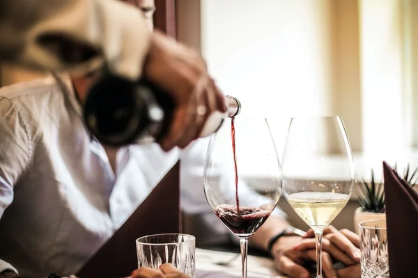 Vinho liberado! 4 restaurantes no DF que não cobram taxa de rolha