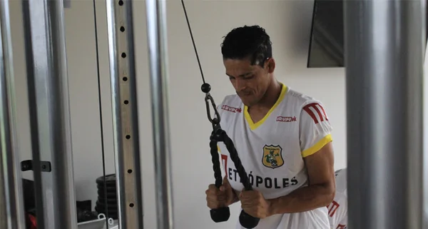 Brasiliense tem jogadores em tratamento para volta contra o Goiás