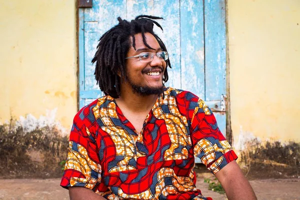 Amílcar Paré se apresenta no Pinella nesta quarta-feira (25)