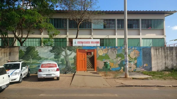 “Tenho medo de voltar”, diz aluna de colégio onde rapaz foi baleado