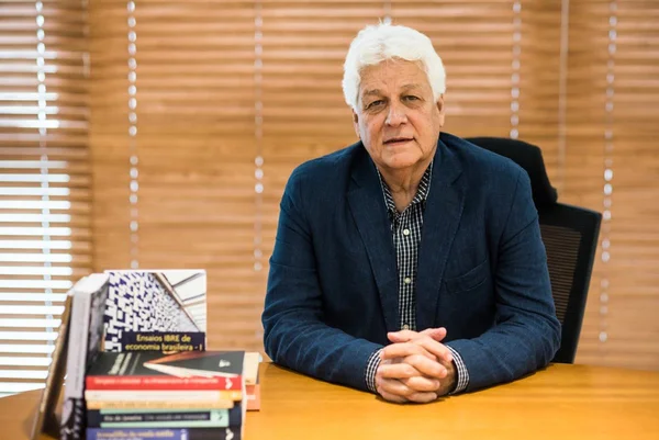 Imagem colorida economista Claudio Considera do FGV Ibre - Metrópoles