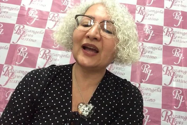 Psicóloga que defendeu “cura gay” tem registro profissional cassado