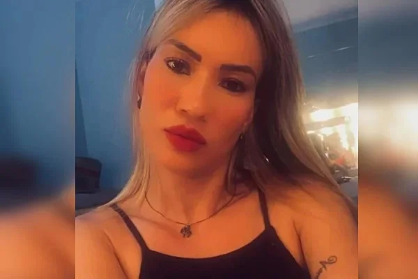 Eliene Brito - investigada por estelionato amoroso - Metrópoles