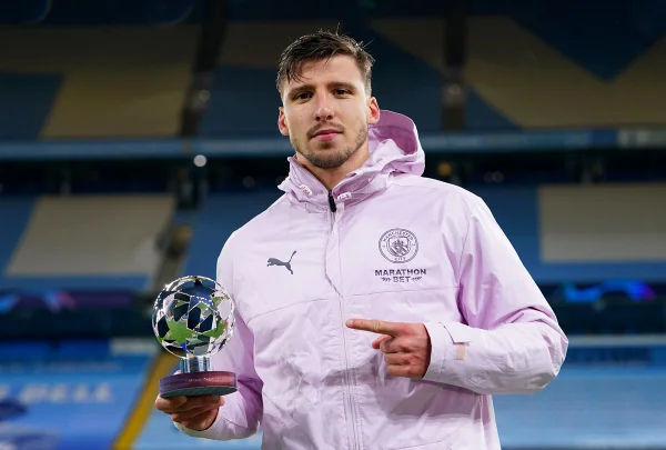 Ruben Dias eleito melhora da partida Manchester City x PSG