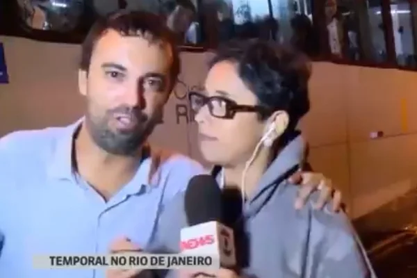 Homem invade transmissão ao vivo da GloboNews: “Todo mundo fodido”