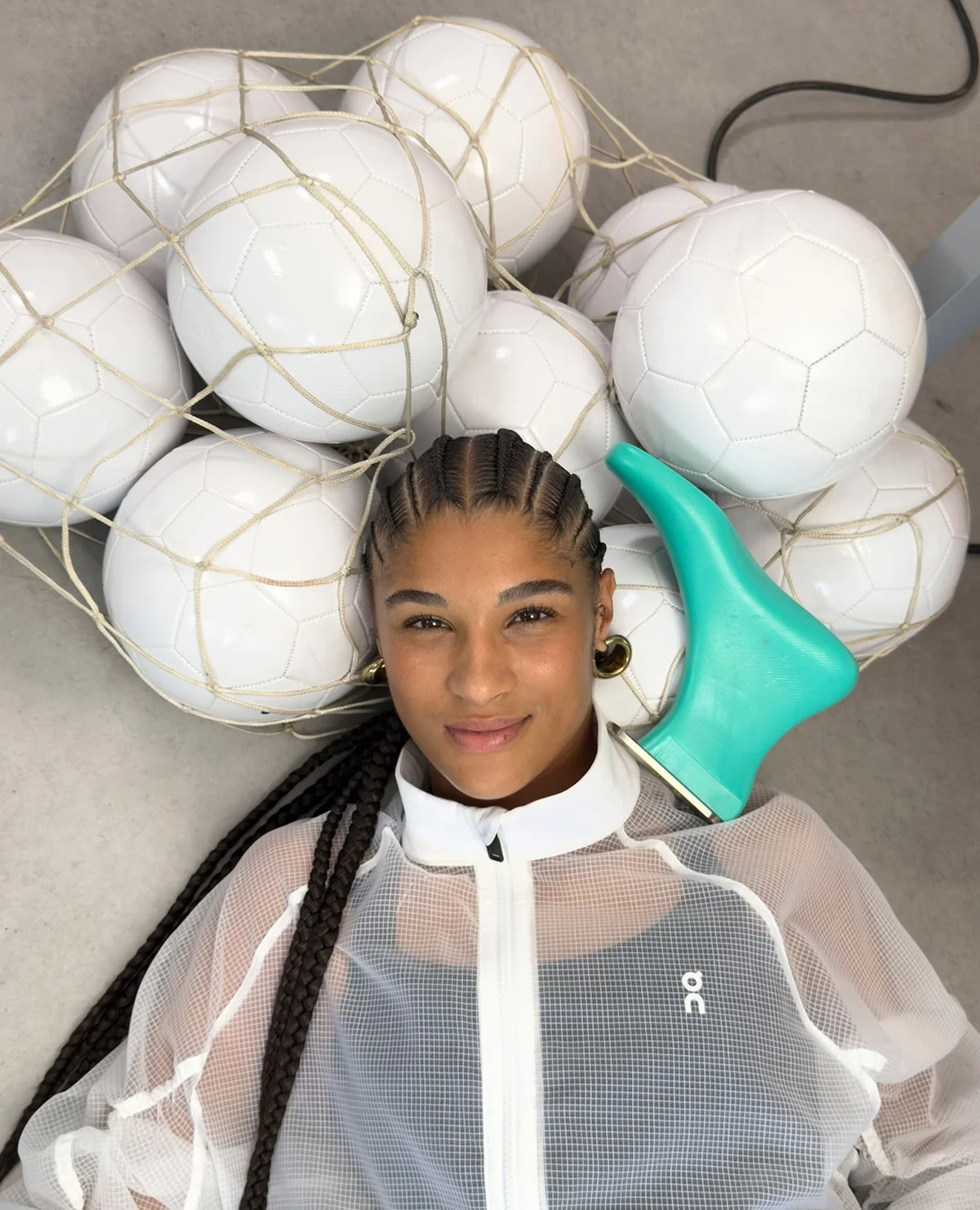 Atleta Sydney Schertenleib faz parte do projeto trazendo também uma referência do futebol feminino Atleta Sydney Schertenleib faz parte do projeto trazendo também uma referência do futebol feminino