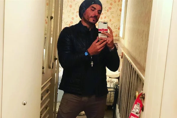 Carlinhos Silva, o Mendigo do Pânico, é procurado pela polícia