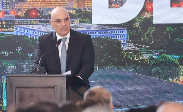 discurso alexandre de moraes 8:1 em ato no Congresso Nacional - metrópoles