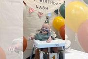 O prematuro curtiu o aniversário de um ano 